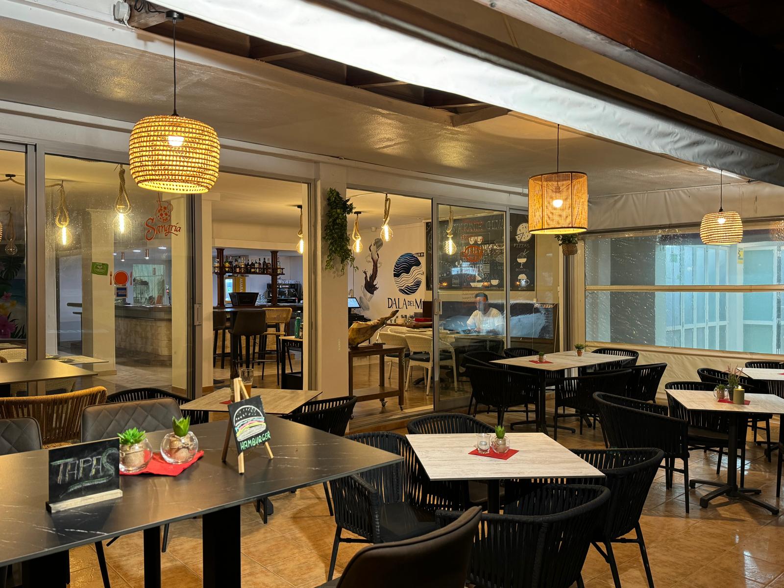restaurant_At_night
